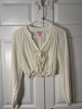 Lilly Pulitzer Cream Tie-Front Smocked Blouse Sz S Excellent Condition